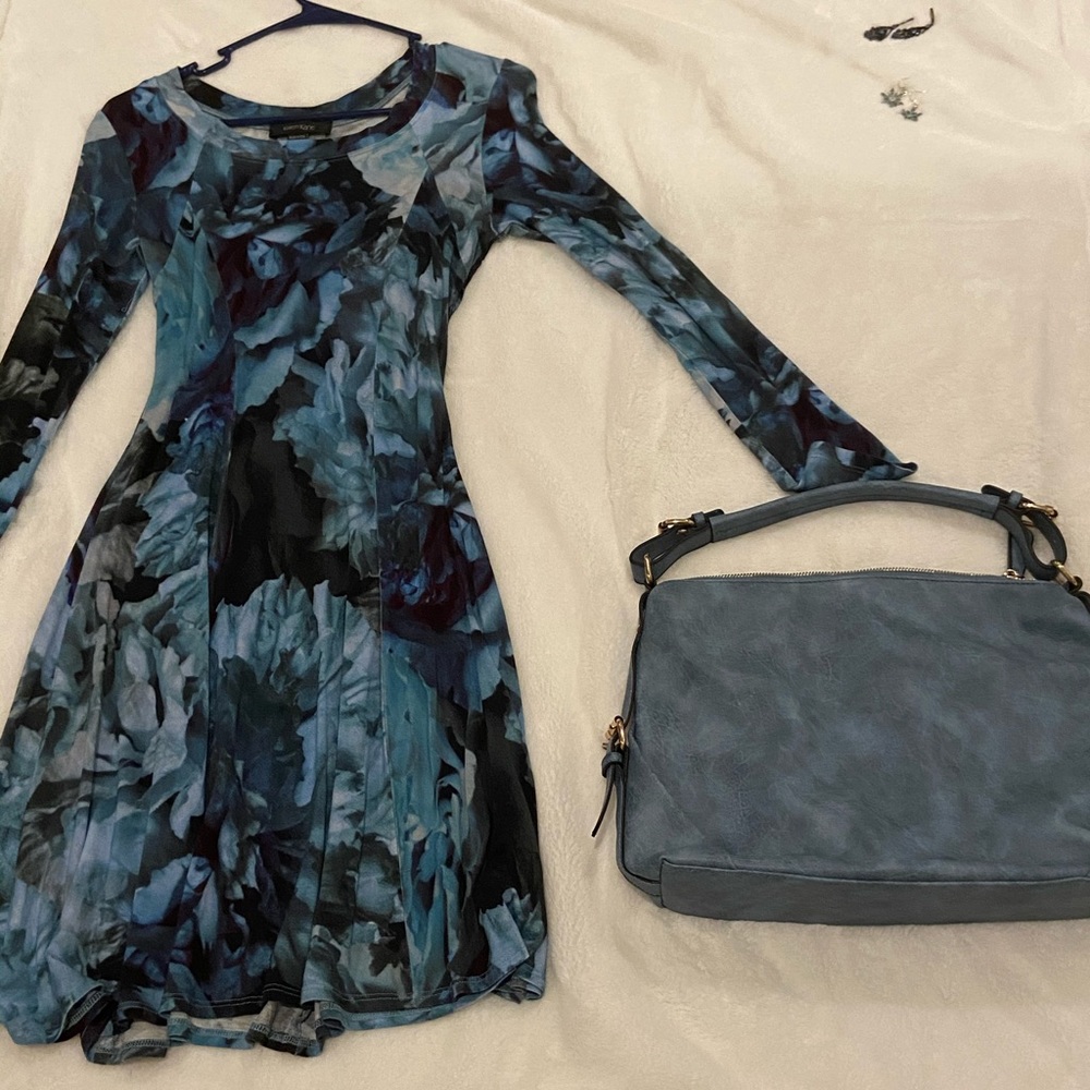 Karen Kane size small blue dress long sleeve